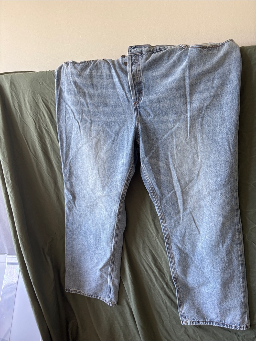 Light wash jeans